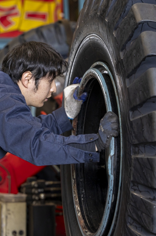 名交タイヤについて