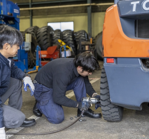 名交タイヤについて