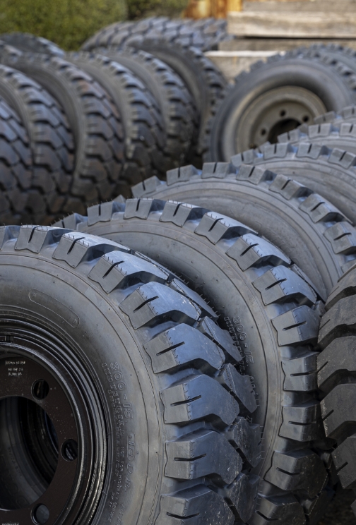 名交タイヤについて